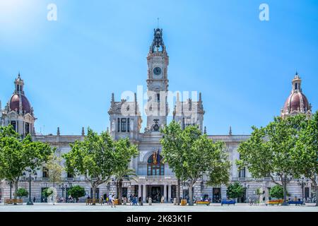 Valencia Rathaus an sonnigen Sommertag, Spanien Stockfoto