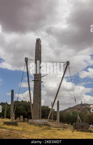 König Ezanas Stele (Stele 3) auf dem nördlichen Stelenfeld in Axum, Äthiopien Stockfoto