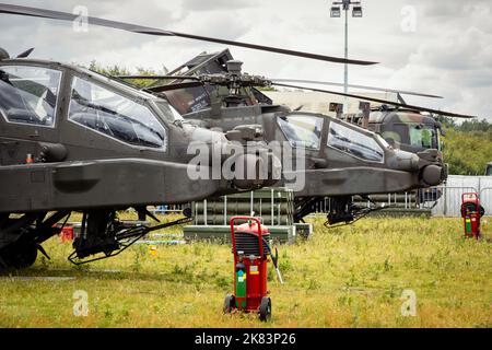Boeing AH-64 Appache greift Hubschrauber auf Gilze-Rijen Air Base, Niederlande - 20. Juni 2014 an Stockfoto