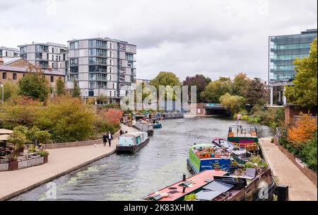 King's Cross Regent's Canal Towpath, Granary Square Stockfoto