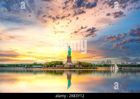 Freiheitsstatue, Skyline, New York City, USA Stockfoto