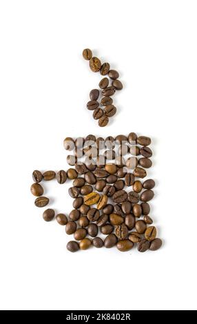 Zeichnung einer Tasse Kaffeebohnen auf weißem Hintergrund. Stockfoto