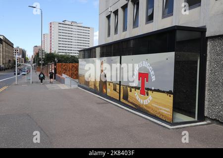 Eintritt zu den Tennent Caledonian Breweries Glasgow Scotland Juli 2022 Stockfoto