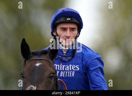 Jockey Daniel Tudhope nach der Es ist Zeit, sich an TalkSPORT Maiden Stakes auf der Rennbahn Southwell zu wenden. Bilddatum: Donnerstag, 20. Oktober 2022. Stockfoto