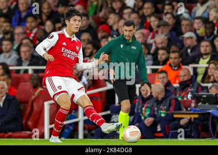 London, Großbritannien. 20. Oktober 2022. Arsenal-Verteidiger Takehiro Tomiyasu während des Europa League-Spiels zwischen Arsenal und PSV Eindhoven am 20. Oktober 2022 im Emirates Stadium, London, England. Kredit: Aflo Co. Ltd./Alamy Live Nachrichten Stockfoto