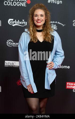 Köln, Deutschland. 20. Oktober 2022. Madeleine KRAKOR, Schauspielerin, roter Teppich, Red Carpet Show, Ankunft, Eröffnung der Filmfestspiele Köln in Köln, 20.. Oktober 2022. © Credit: dpa/Alamy Live News Stockfoto