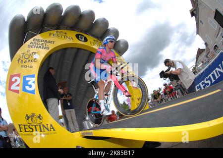Danilo Hondo Team Lampre ISD rollt von der Startaufstellung, Etappe 9 Arc-et-Senans zur Besancon Tour de France Stockfoto
