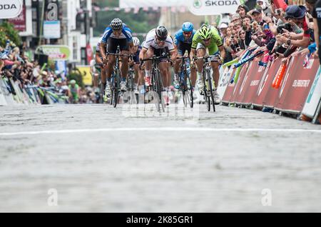 Mark Cavendish, Team Omega Pharma Qucikstep auf dem Weg zur Ziellinie der Tour of Britain. Stockfoto