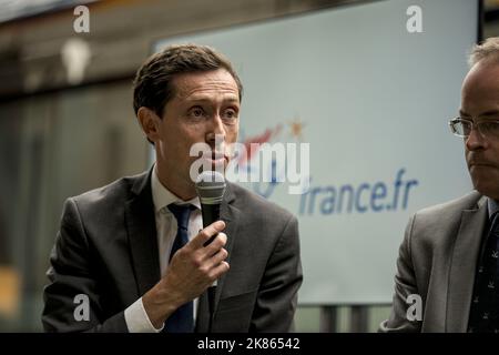 Nicolas Petrovic, Eurostar, CEO, wird für den Ryder Cup Rendezvous King Cross Bahnhof mit Eurostar und Atout France interviewt Stockfoto