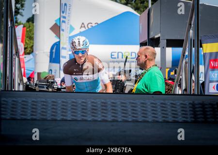 Frankreichs Romain Bardet-Team AG2R La Mondiale am Start des Rennens. Stockfoto