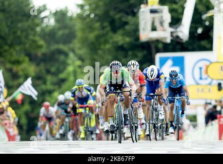 Peter Sagan vom Team Bora Hansgrohe gewinnt die Etappe im Sprint. Peter Sagan (Szk) Bora-Hansgrohe. 2. Place Sonny Colbrelli (Ita) Bahrain-Merida 3. Philippe Gilbert (Bel) Quick-Step Floors und 4. Alejandro Valverde (Spa) Movistar Team Stockfoto