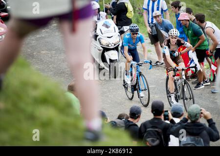 Romain Bardet und Alejandro Valverde während der Etappe 17 der Tour De France 2018 Stockfoto