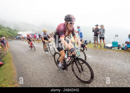 Der Engländer Geraint Thomas für das Team Ineos klettert die letzten Kilometer des Rennens - Tour de France 2019 Etappe 15 - Limoux nach Foix Stockfoto