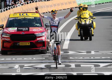 Mohoric Matej (SLO) aus Bahrain gewinnt die Etappe 19 der Tour de France, Freitag, 16.. Juli 2021. Der Bildnachweis sollte lauten: Colin Flockton/GodingImages Stockfoto