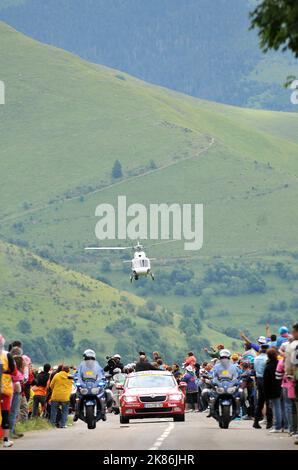 Die Tour geht weiter durch den Beginn der Bergbühne Stockfoto