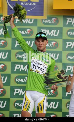 Mark Cavendish vom Team Columbia feiert den Gewinn der dritten Etappe der Tour de France zwischen Marseille und La Grande-Motte. Stockfoto