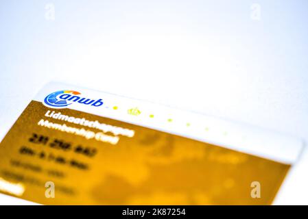 Niederlande. Juni 2022. Mitgliedskarte der ANWB in Holland. Hochwertige Fotos Stockfoto