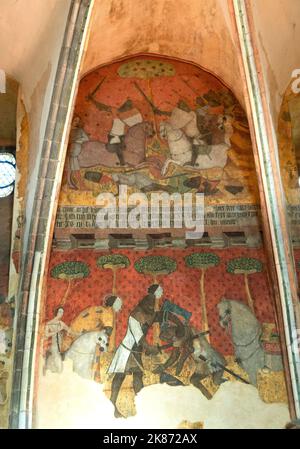 Schloss von Saint Floret, Fresken aus dem 14.. Jahrhundert, die die Geschichte von Tristan und Iseult, Puy de Dome, Auvergne Rhone Alpes, Frankreich darstellen. Europa Stockfoto