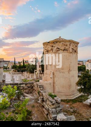 Turm der Winde (Horologion von Andronikos Kyrrhesten) bei Sonnenuntergang, Forum Romanum, Athen, Attika, Griechenland, Europa Stockfoto