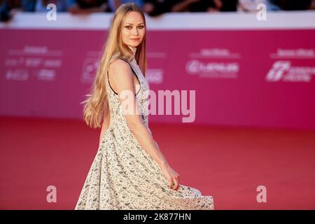 Rom, Italien. 20. Oktober 2022. Eliza Oynus besucht den roten Teppich des Films „L'Innocent“ bei der Eröffnung des Rome Film Fest im Auditorium Parco della Musica. Kredit: SOPA Images Limited/Alamy Live Nachrichten Stockfoto