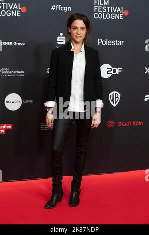 Köln, Deutschland. 20. Oktober 2022. Stefanie WILPERT, Schauspielerin, roter Teppich, Red Carpet Show, Ankunft, Eröffnung der Filmfestspiele Köln in Köln, 20.. Oktober 2022. © Credit: dpa/Alamy Live News Stockfoto