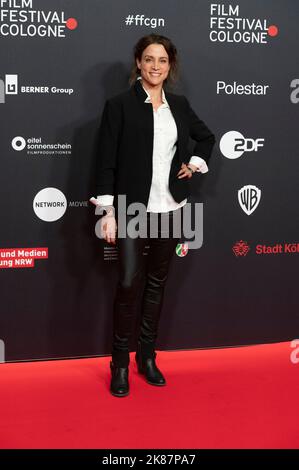 Köln, Deutschland. 20. Oktober 2022. Stefanie WILPERT, Schauspielerin, roter Teppich, Red Carpet Show, Ankunft, Eröffnung der Filmfestspiele Köln in Köln, 20.. Oktober 2022. © Credit: dpa/Alamy Live News Stockfoto