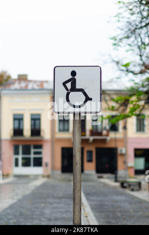 Parkschild für Behinderte Stockfoto