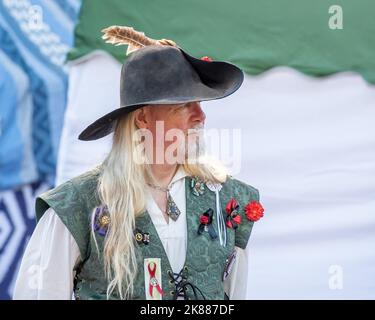 Folsom, CA, 24. September 2022. Nicht identifizierter älterer Rüde im Folsom Renaissance Faire. Nach einer Pause aufgrund der Coronavirus-Pandemie, dieser Spaß sein Stockfoto