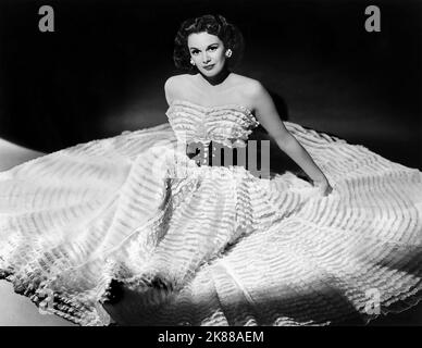 Patricia Medina Schauspielerin 01. Mai 1954 **WARNUNG** dieses Foto ist nur für redaktionelle Zwecke bestimmt und unterliegt dem Urheberrecht der Film Company und/oder des von der Film- oder Produktionsgesellschaft beauftragten Fotografen und kann nur durch Veröffentlichungen in Verbindung mit der Werbung für den oben genannten Film reproduziert werden. Es ist eine obligatorische Gutschrift an die Filmgesellschaft erforderlich. Der Fotograf sollte ebenfalls angerechnet werden, wenn er bekannt ist. Ohne schriftliche Genehmigung der Film Company kann keine kommerzielle Nutzung gewährt werden. Stockfoto