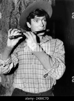 Buddy Ebsen Schauspieler 01. Mai 1938 **WARNUNG** Dieses Foto ist nur für den redaktionellen Gebrauch bestimmt und unterliegt dem Copyright der Filmgesellschaft und/oder des Fotografen, der von der Film- oder Produktionsgesellschaft beauftragt wurde, und kann nur durch Publikationen im Zusammenhang mit der Bewerbung des oben genannten Films reproduziert werden. Eine obligatorische Gutschrift an die Filmgesellschaft ist erforderlich. Der Fotograf sollte auch bei Bekanntwerden des Fotos gutgeschrieben werden. Ohne schriftliche Genehmigung der Film Company kann keine kommerzielle Nutzung gewährt werden. Stockfoto