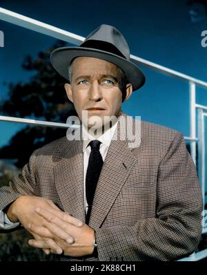 Bing Crosby Schauspieler, Singer & Dancer 01 May 1952 **WARNUNG** Dieses Foto ist nur für den redaktionellen Gebrauch bestimmt und unterliegt dem Copyright der Filmgesellschaft und/oder des Fotografen, der von der Film- oder Produktionsgesellschaft beauftragt wurde, und kann nur durch Publikationen im Zusammenhang mit der Bewerbung des oben genannten Films reproduziert werden. Eine obligatorische Gutschrift an die Filmgesellschaft ist erforderlich. Der Fotograf sollte auch bei Bekanntwerden des Fotos gutgeschrieben werden. Ohne schriftliche Genehmigung der Film Company kann keine kommerzielle Nutzung gewährt werden. Stockfoto