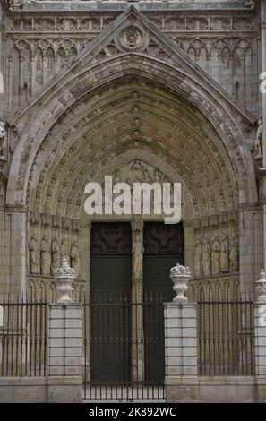 Kathedrale der Heiligen Maria. Tor der Vergebung. Stockfoto