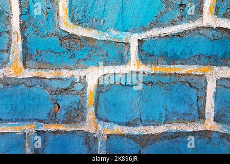 Blaue Abstraktion, künstlerischer Hintergrund, Fragment einer Ziegelwand Stockfoto