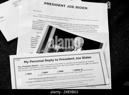 Ein Spendenschreiben von Präsident Joe Biden, das vom Nationalen Komitee der Demokraten an die Demokraten geschickt wurde. Stockfoto