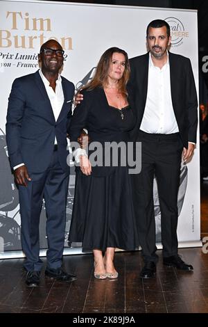 Lyon, Frankreich. 21. Okt 2022. Lucien Jean Baptiste, Delphine Gleize, Samir Guesmi bei der Verleihung des Lumiere Awards während des Lumiere Film Festivals 14. am 21. Oktober 2022 in Lyon, Frankreich. Foto von Julien Reynaud/APS-Medias/ABACAPRESS.COM Quelle: Abaca Press/Alamy Live News Stockfoto