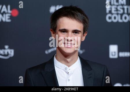 Köln, Deutschland. 21. Oktober 2022. Aaron KISSIOV, Schauspieler, roter Teppich, Red Carpet Show, Ankunft, Fotozelle für den Film SOULS beim Filmfestival Köln 2022 in Köln, 20.. Oktober 2022. © Credit: dpa/Alamy Live News Stockfoto