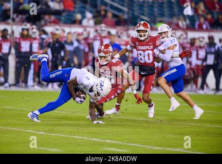 Philadelphia, Pennsylvania, USA. 21. Oktober 2022. 21. Oktober 2022, Philadelphia PA- Tulsa IR KEYLON STOKES (2) in Aktion während des Spiels gegen die Tempeleulen im Lincoln Financial Field (Foto: © Ricky Fitchett/ZUMA Press Wire) Stockfoto