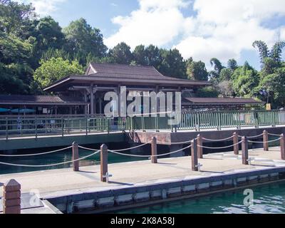 Xuanguang Pier am Sun Moon Lake. Dieser Pier ist nach dem Xuanguang Tempel in der Nähe des Piers benannt. Stockfoto