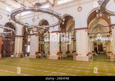 KHARTUM, SUDAN - 7. MÄRZ 2019: Innenraum der Großen (Al Kabir) Moschee in Khartum, der Hauptstadt des Sudan Stockfoto