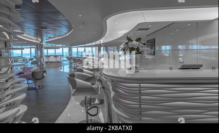 Blick auf das Atrium im Inneren des Kreuzfahrtschiffs MSC Seaside, dem Kreuzfahrtschiff MSC Cruises, am 15. Juli 2021. Stockfoto