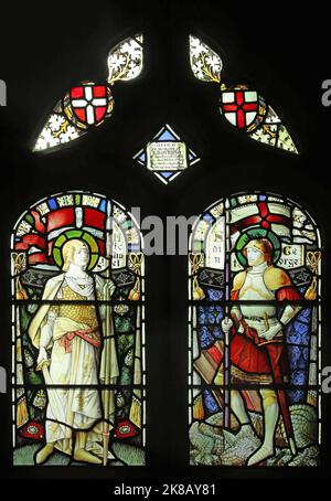 Ein Buntglasfenster mit St. Michael & St. George, St. James the Less Church, Tatham in der Nähe von Lancaster, Lancashire Stockfoto