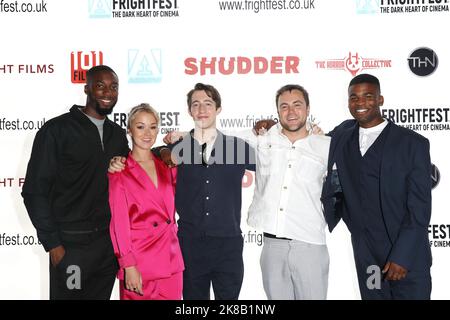 Nobuse Jnr., Hannah Traylen, Louis Walwyn, Ross Coles und Malachi Pullar-Latchman besuchen die Filmpremiere „The Hounded“ beim Arrow FrightFest, das im Cinew stattfindet Stockfoto