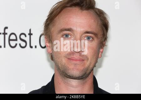 Harry Potter Schauspieler Tom Felton nimmt an der Premiere von „Burial“ beim Arrow FrightFest Teil, das am Cineworld Leicester Square in London stattfand. Dies ist ein erster großer Offic Stockfoto