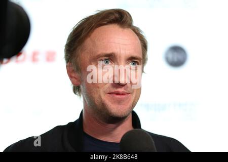 Harry Potter Schauspieler Tom Felton nimmt an der Premiere von „Burial“ beim Arrow FrightFest Teil, das am Cineworld Leicester Square in London stattfand. Dies ist ein erster großer Offic Stockfoto