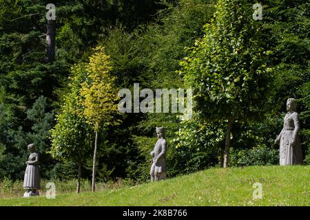 Skulpturen Teil der 70 Skulpturen von norwegischen und faroesischen Bauern und Fischern, die ursprünglich von J.G. geschnitzt wurden Grund im Schloss Fredensborg in Dänemark Stockfoto