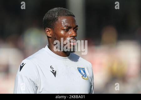 Lincoln, Großbritannien. 22. Oktober 2022. Dominic Iorfa #6 of Sheffield Mittwoch während des Sky Bet League 1-Spiels Lincoln City gegen Sheffield Mittwoch im Gelder Group Sincil Bank Stadium, Lincoln, Großbritannien, 22.. Oktober 2022 (Foto von Arron Gent/News Images) in Lincoln, Großbritannien am 10/22/2022. (Foto von Arron Gent/News Images/Sipa USA) Quelle: SIPA USA/Alamy Live News Stockfoto