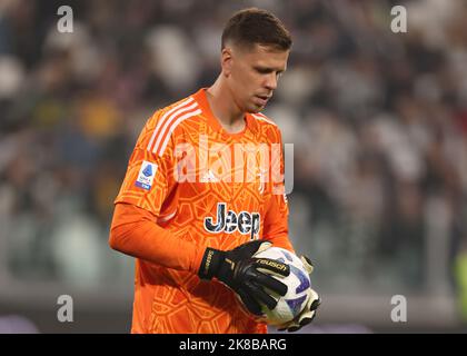 Turin, Italien, 21.. Oktober 2022. Wojciech Szczesny von Juventus reagiert während des Serie-A-Spiels im Allianz-Stadion in Turin. Bildnachweis sollte lauten: Jonathan Moscrop / Sportimage Stockfoto