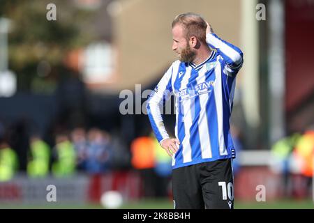 Lincoln, Großbritannien. 22. Oktober 2022. Barry Bannan #10 of Sheffield Mittwoch während des Sky Bet League 1-Spiels Lincoln City gegen Sheffield Mittwoch im Gelder Group Sincil Bank Stadium, Lincoln, Großbritannien, 22.. Oktober 2022 (Foto von Arron Gent/News Images) in Lincoln, Großbritannien am 10/22/2022. (Foto von Arron Gent/News Images/Sipa USA) Quelle: SIPA USA/Alamy Live News Stockfoto