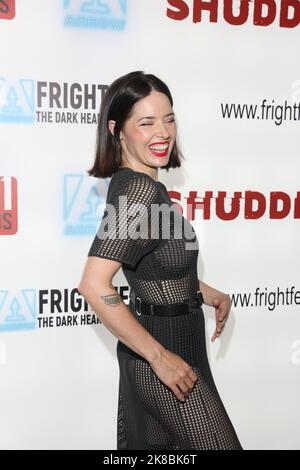 Sara Lind nimmt an der Filmpremiere „A Wounded Fawn“ während des Arrow FrightFest Teil, das auf dem Cineworld Leicester Square in London stattfindet. Stockfoto