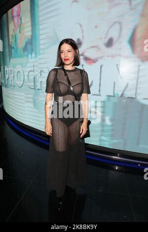Sara Lind nimmt an der Filmpremiere „A Wounded Fawn“ während des Arrow FrightFest Teil, das auf dem Cineworld Leicester Square in London stattfindet. Stockfoto